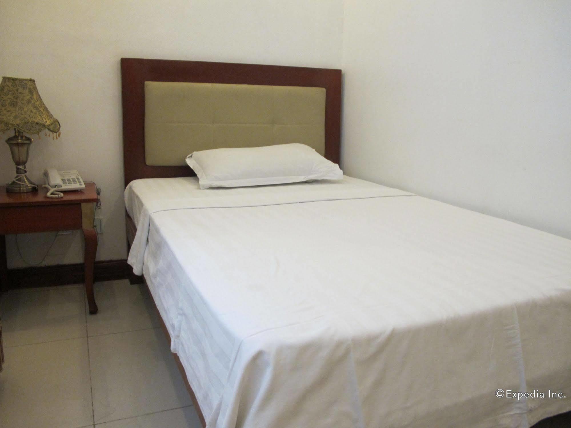 Dragon Home Inn Cebu Extérieur photo